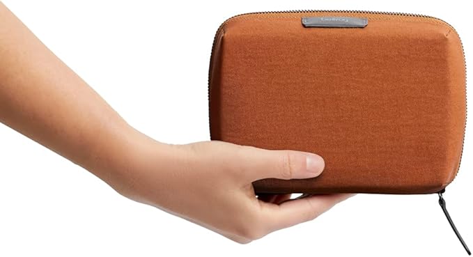 Bellroy Tech Kit Compact (Tech Accessories Organizer, Zipper Pouch) - Bronze