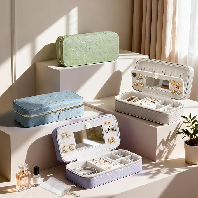 DesignSter Jewelry Organizer, Small Portable Travel Jewelry Storage for Women, Woven Embossed PU Jewelry Case with Mirror for Ring Earring Necklace Bracelet