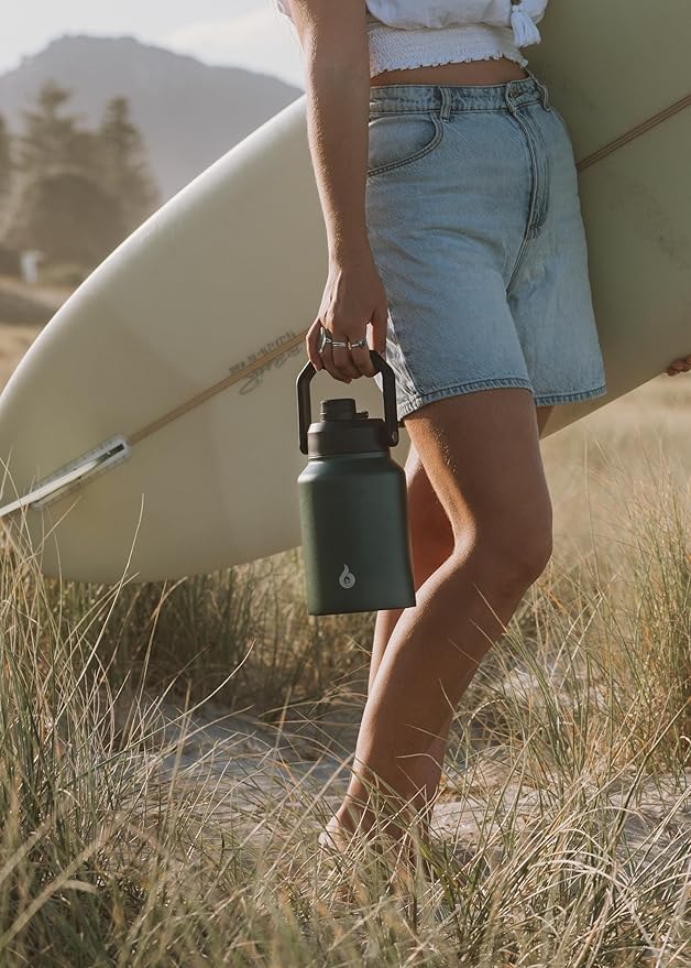 BJPKPK 64 oz Insulated Water Bottle, Dishwasher Safe Half Gallon Water Bottle with Ergonomic Handle, BPA Free Leak Proof Water Jug for Sports, Metal Jug with Anti-slip Bottom, Navy Blue