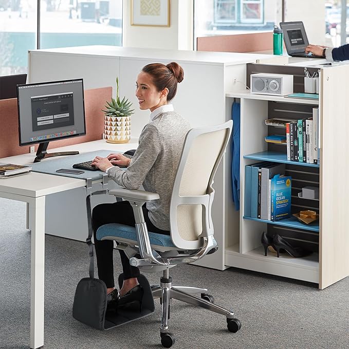 Airplane Foot Rest, Office Footrest Under Desk with 4 Hooks, Widen Airplane Footrest Flight Hammock Memory Foam Travel Foot Sling for Work Gaming Travel Essentials, Black