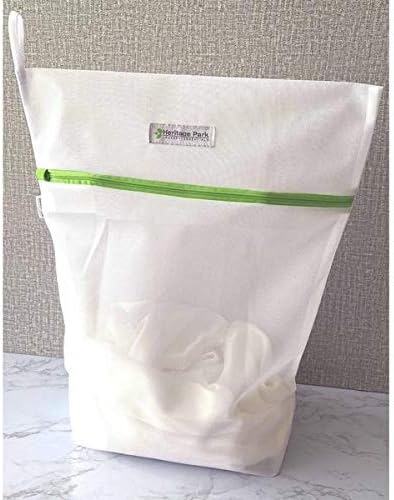 Heritage Park Fine Mesh Laundry Bags - Micro Mesh for Safely Washing Delicates, Wide Bottom for Extra Space, Hidden Zipper and Hanging Storage Loop - Multi Pack (1 Small 15" x 18", 1 Large (20" x 24")