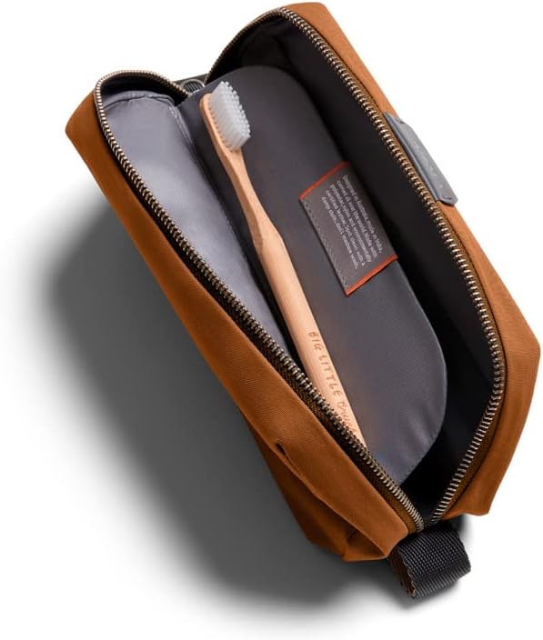 Bellroy Toiletry Kit (Unisex Toiletry Bag, Zipper Closure, Water-Resistant Lining, Toothbrush Sleeve with Magnetic Closure, Internal Mesh Pocket Organization) -Bronze