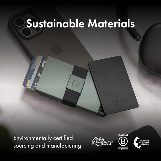 Ekster - Aluminum Cardholder Pro Wallet - All-Metal Aluminum Wallet for Men - Fits 7 Cards, RFID Blocking Layer, Ultra-Thin, Minimalist, Push Button, Card Access, Expandable, Trackable (Forest Green)
