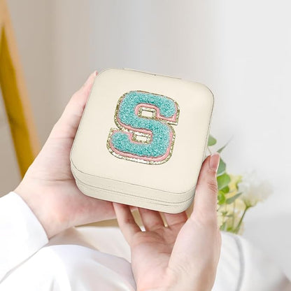 SANDJEST Personalized Jewelry Box, White Travel Jewelry Box with Initial S, Small Monogrammed Jewelry Case Organizer for Girls Women Teen Kids, Mini Travel Essentials Gifts for Birthday Christmas