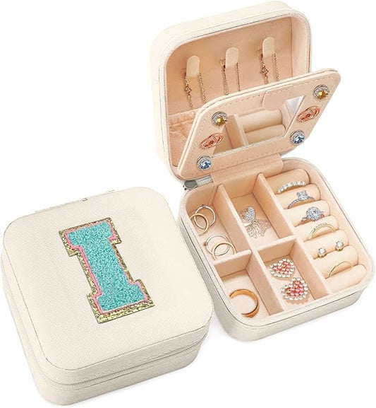 SANDJEST Personalized Jewelry Box, White Travel Jewelry Box with Initial I, Small Monogrammed Jewelry Case Organizer for Girls Women Teen Kids, Mini Travel Essentials Gifts for Birthday Christmas