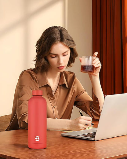 Insulated Water Bottle with Lid, 25 oz Reusable Leak-Proof Metal Stainless Steel Water Bottles for Travel, Sports, Gym, Outdoor (Red)