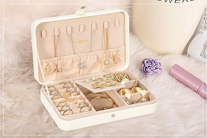 LANDICI Small Jewelry Box for Women Girls, PU Leather Travel Jewelry Case, Portable Jewelry Organizer Storage Holder Display for Ring Earrings Necklace Bracelet Bangle Men Kids Gift, White