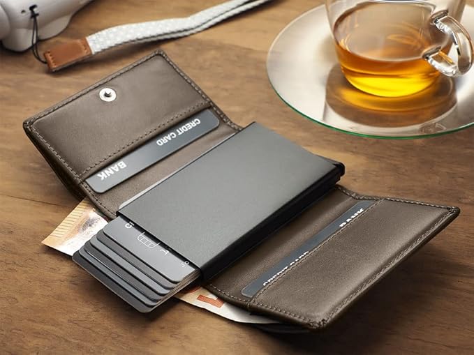 PULARYS Mini Wallet BOSTON - Multifunckion Credit Card Case - Italian Leather - RFID blocking - Size: 7.5 x 9.5 x 2.5 cm - Space for up to 10 Cards - Snap Fastener - Classic Design