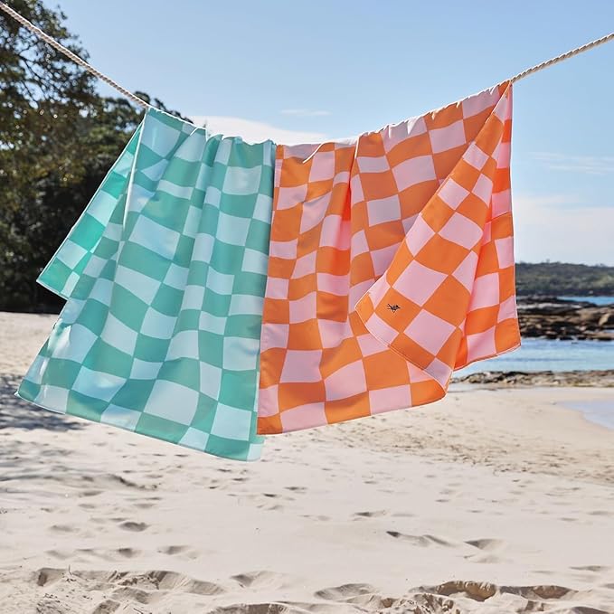 Dock & Bay Beach Towel - Quick Dry, Sand Free - Compact, Lightweight - 100% Recycled - Includes Bag - Check Mate - Large (160x90cm, 63x35)
