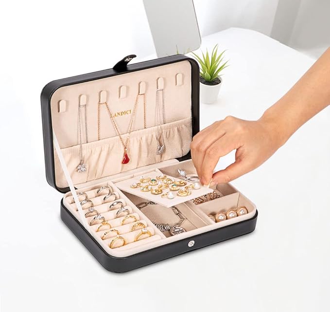 LANDICI Small Jewelry Box for Women Girls, PU Leather Travel Jewelry Case, Portable Jewelry Organizer Storage Holder Display for Ring Earrings Necklace Bracelet Bangle Men Kids Gift, Black