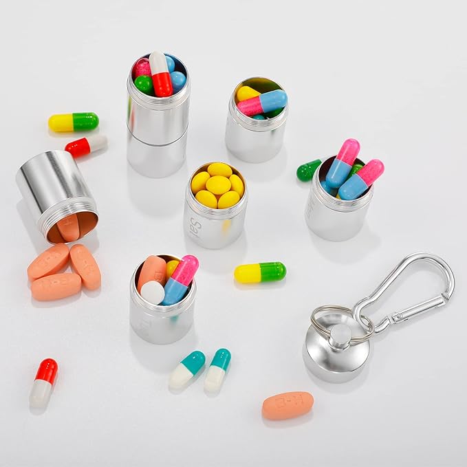 Vesici 2 Pack Metal Weekly Pill Organizer Travel Pill Container with Keychain 7 Day Weekly Waterproof Small Capsules Holder Case Box Stackable for Women Men Travel Outdoor(Black, Silver)