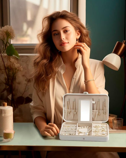 GUKA Travel Jewelry Case, Portable Jewelry Travel Organizer, PU Travel Jewelry Case Organizer for Rings Earrings Necklaces Bracelets Watch for Birthday Wedding Gifts. White