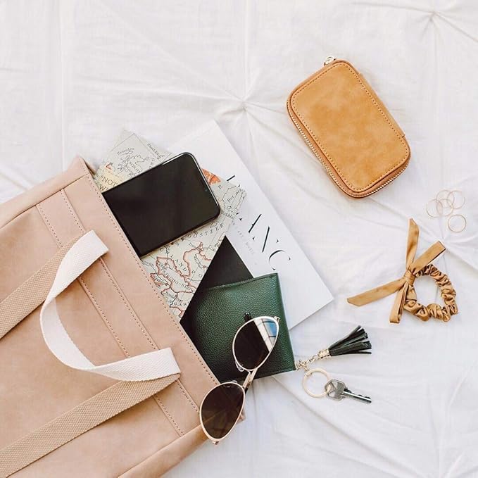 HISCOW Vegan Leather Travel Jewelry Case with Zipper - Portable Necklace & Earring Holder Organizer for Women Girls, Velvet-Lined Ring Box with Anti-Tarnish Design, Brown