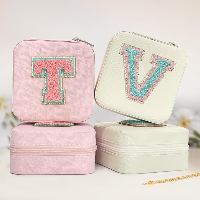 SANDJEST Personalized Jewelry Box, White Travel Jewelry Box with Initial V, Small Monogrammed Jewelry Case Organizer for Girls Women Teen Kids, Mini Travel Essentials Gifts for Birthday Christmas