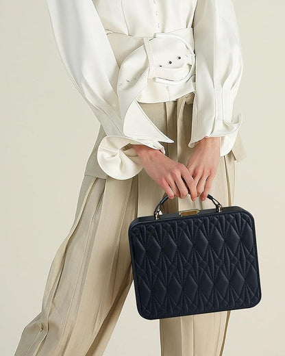 Jewelry Box for Women, Travel Jewelry Organizer Case with Jewelry Tray for Rings Earrings Necklaces Bracelets Watches, Black