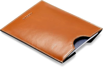HISCOW Minimalist Passport Sleeve - Italian Calfskin (Antiqued Brown)