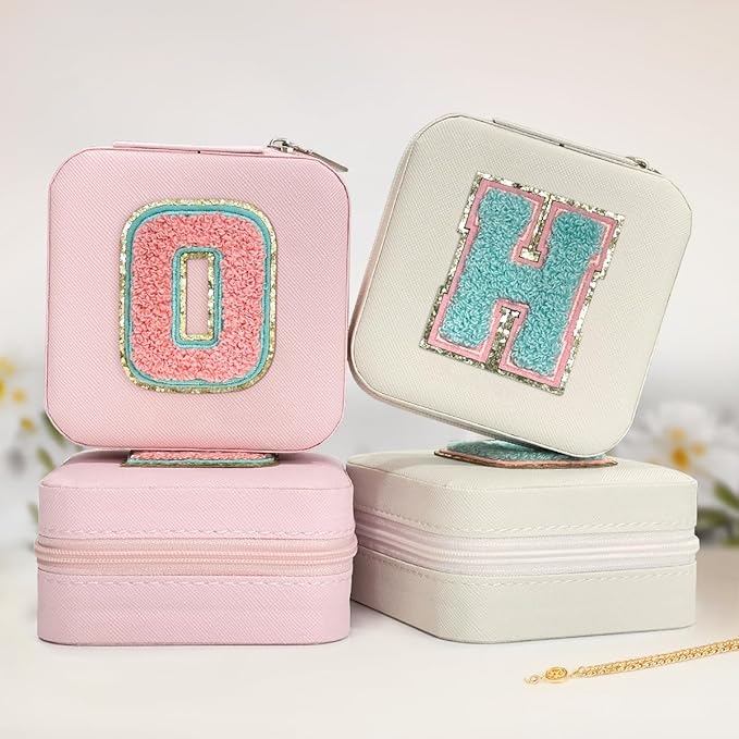SANDJEST Personalized Jewelry Box, Pink Travel Jewelry Box with Initial O, Small Monogrammed Jewelry Case Organizer for Girls Women Teen Kids, Mini Travel Essentials Gifts for Birthday Christmas
