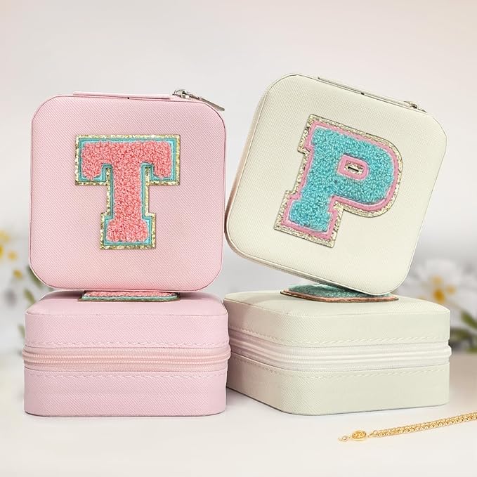 SANDJEST Personalized Jewelry Box, White Travel Jewelry Box with Initial P, Small Monogrammed Jewelry Case Organizer for Girls Women Teen Kids, Mini Travel Essentials Gifts for Birthday Christmas