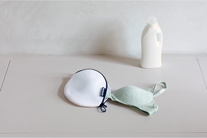 Brabantia Mesh Zip Up Laundry Bra Bag (White) for Washing Machine Delicates, Organizer Travel Bags