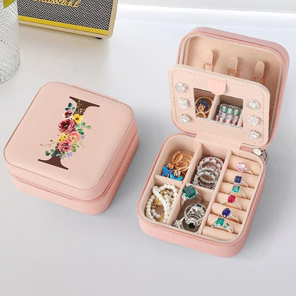 Parima Travel Jewelry Organizer for Women - Personalized Small Letter Jewelry Boxes Travel Essentials Gifts for Women Mom Friends Birthday Her Bridesmaids Teenage Gifts Idea - Letter I, Pink