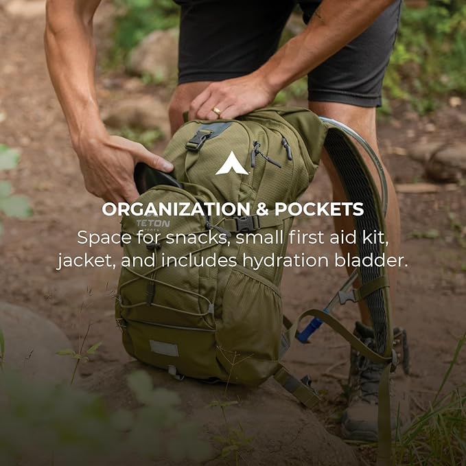 Teton Oasis/Trailrunner Hydration Backpack – Lightweight Water Pack with 2L/3L Bladder for Hiking, Running, Cycling, Biking – 2L/18L/22L Sizes – Sewn-in Rain Cover – Fits Men and Women