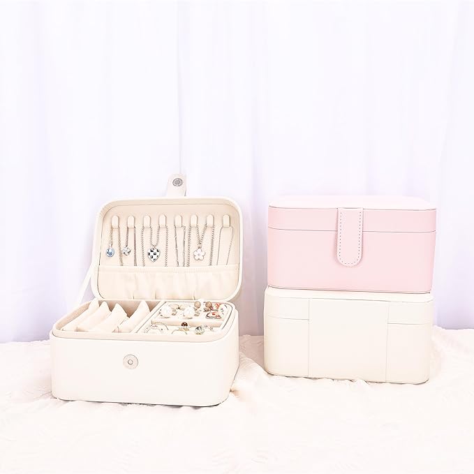 2 Layer Portable Jewelry Box, Large Jewelry Travel Case with 4 Jewelry Pouches, Medium Size Jewelry Organizer Box for Earrings, Necklaces, Bracelets (beige)