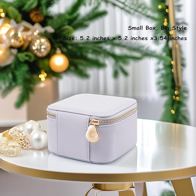 Vlando Travel Jewelry Box Organizer - 6 Small Velvet Zipped Pouches Pockets for Jewelries Necklaces Rings Earrings Sorting Storage, Lilac Purple