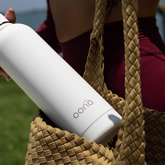 OONA Stainless Steel Water Bottle 25 oz, BPA-Free, Leak-Proof Insulated Water Bottle, Carrying Loop, Double Wall Vacuum Insulation, Keeps Drinks Hot or Cold for 12 Hours, Travel Friendly (White)