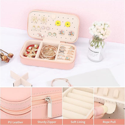 DesignSter Travel Jewelry Box, PU Leather Portable Jewelry Case, Small Jewelry Boxes for Gifts, Travel Jewelry Organizer for Women Rings Earrings Necklaces Bracelets (Dusty Pink)