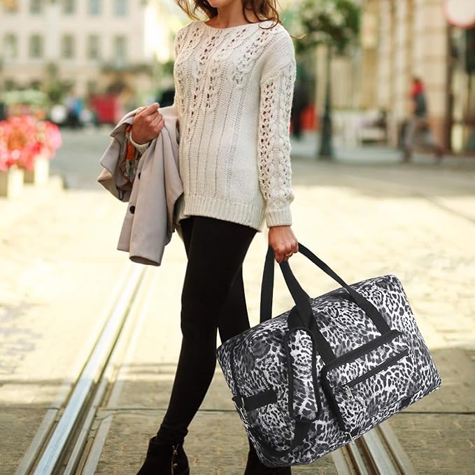 F.FETIVIN Travel Foldable Waterproof Duffel Bag - Lightweight Carry on Luggage Tote Duffel Bag(Leopard Print)