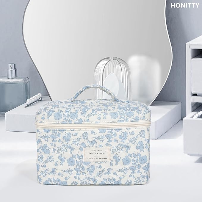 Makeup Bag,Quilted Cosmetic Bags,Large Floral Make Up Bags for Women, Makeup Organize,Flower Travel Toiletry Bag