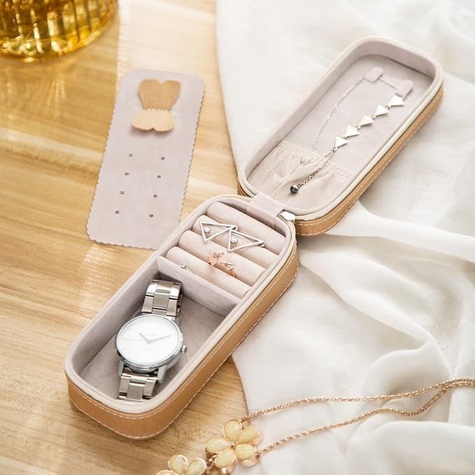 BONNY DODO Small Travel Jewelry Organizers Box for women with PU Leather Portable Mini Jewelry Case with compartments for Necklace Rings Earrings,Luxury Giftable boxes. (Champagne, S)