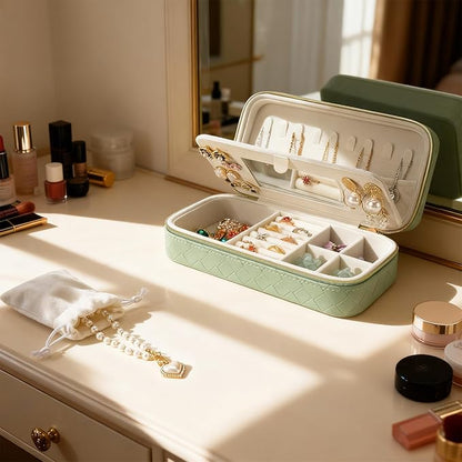 DesignSter Jewelry Organizer, Small Portable Travel Jewelry Storage for Women, Woven Embossed PU Jewelry Case with Mirror for Ring Earring Necklace Bracelet