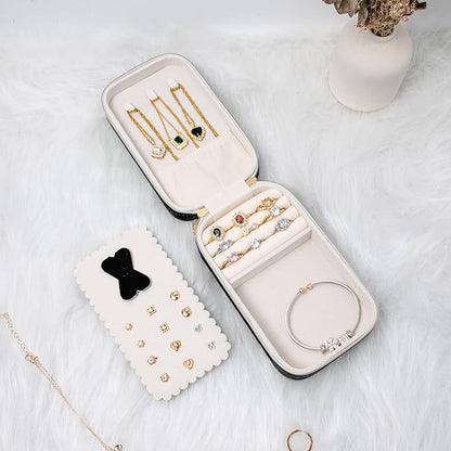 BONNY DODO Small Travel Jewelry Organizers Box for women with PU Leather Portable Mini Jewelry Case with compartments for Necklace Rings Earrings,Luxury Giftable boxes. (Black, M)