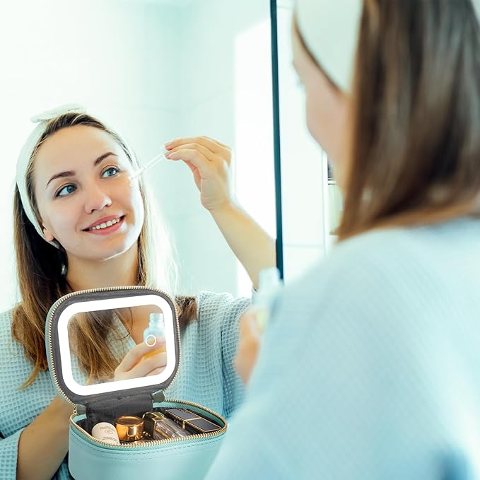 Small Makeup Bag with Led Mirror, Mini Travel Make up Bag 3 Light Modes Adjustable Brightness, for Women Organizer Cosmetic Bag, Portable Travel Train Toiletry Bag, for Pool Parties Work Touch-Ups