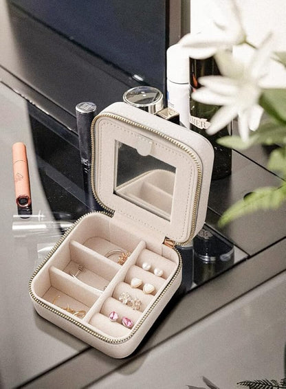 S.Leaf Travel Jewelry Organizer Boxes for Women Small Portable Necklace Earrings Bracelet Rings Travel Case Best Friend Birthday Gifts for Women Trendy (03_Lychee_Beige)
