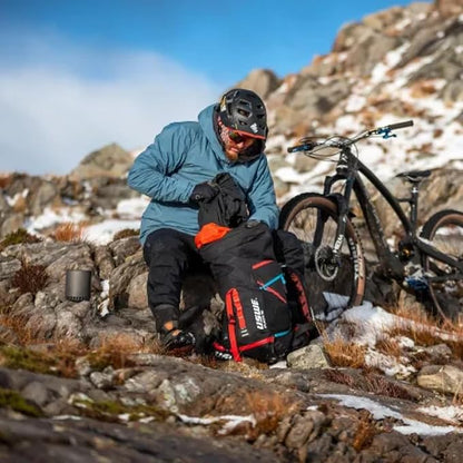 USWE Hajker, Hiking Backpack, Adventure Daypack with Waterproof Rolltop, for Men and Women