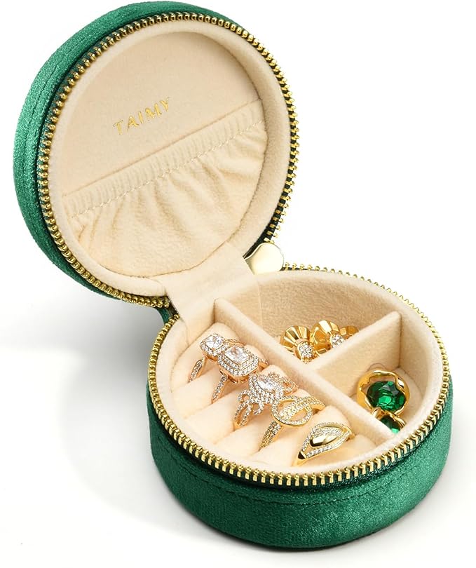 TAIMY Travel Jewelry Case, Small Round Velvet Travel Jewelry Box for Women Girls, Portable Tiny Jewelry Travel Organizer Boxes for Rings Earrings Necklaces Bracelets(Emerald Green)