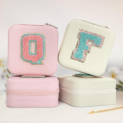SANDJEST Personalized Jewelry Box, White Travel Jewelry Box with Initial F, Small Monogrammed Jewelry Case Organizer for Girls Women Teen Kids, Mini Travel Essentials Gifts for Birthday Christmas