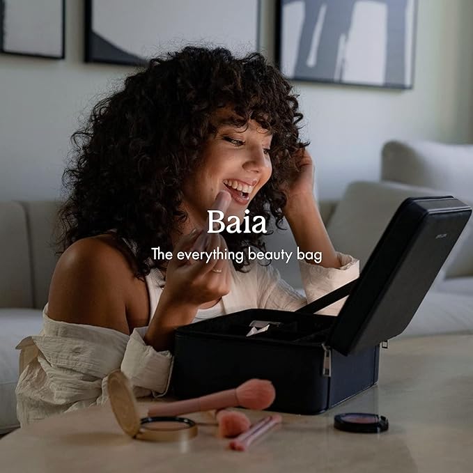 Vanity Planet Baia Black LED Lighted Travel Makeup Bag With Customized Storage