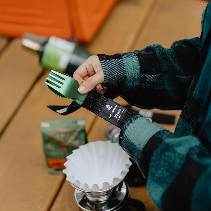 FULL WINDSOR - MAGWARE Magnetic Camping Cutlery Set - Travel Utensils for Camping, Cooking, and Outdoor Dining - Knife, Fork & Spoon - Portable Silverware with Pouch - Green (3 PCS)