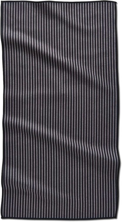 GEOMETRY Gym Towels for Working Out - Double-Sided, Compact & Quick Dry, Super Absorbent Microfiber Sweat Towel - Premium Microfiber for Gym - in Line, 16" x 30", 1 Piece