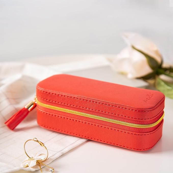 BONNY DODO Small Travel Jewelry Organizers Box for women with PU Leather Portable Mini Jewelry Case with compartments for Necklace Rings Earrings,Luxury Giftable boxes. (Red, S)