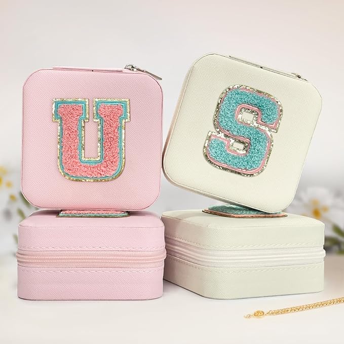 SANDJEST Personalized Jewelry Box, White Travel Jewelry Box with Initial S, Small Monogrammed Jewelry Case Organizer for Girls Women Teen Kids, Mini Travel Essentials Gifts for Birthday Christmas