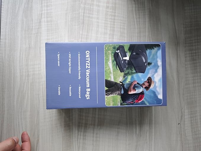 ONTYZZ Travel Vacuum Compression Bags Space Saver Vacuum Bags Reusable Compression Bag with IP67 Waterproof Zipper for Travel Suitcases and Backpack,Two Pack Green（NO PUMP!）