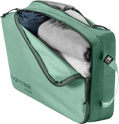 Eagle Creek Pack-It Isolate Carry-On Set - Compact Compression Cube Set for Optimizing Luggage Space - Convenient Top Handle - Internal Storage Divider - Water-Resistant - Washable - Willow Green