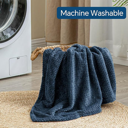 BEDELITE Travel Blanket with Bag, Ultra-Soft Jacquard Fleece Blanket with Luggage Sleeve & Backpack Clip, Airplane Blanket Travel Essentials, Navy