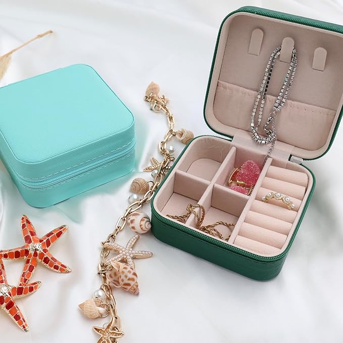 Personalized Leather Jewelry Box with Name and Birth Flower Month - Custom Jewelry Travel Case for Women, Mom, Nana, Children - Custom Name and Birth Flower Month Jewelry Organizer Box (Light Green)