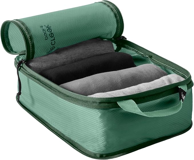 Eagle Creek Pack-It Isolate Carry-On Set - Compact Compression Cube Set for Optimizing Luggage Space - Convenient Top Handle - Internal Storage Divider - Water-Resistant - Washable - Willow Green