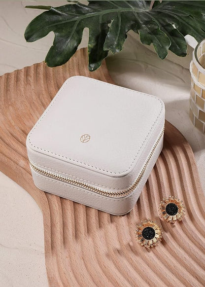 S.Leaf Travel Jewelry Organizer Boxes for Women Small Portable Necklace Earrings Bracelet Rings Travel Case Best Friend Birthday Gifts for Women Trendy (03_Lychee_Beige)